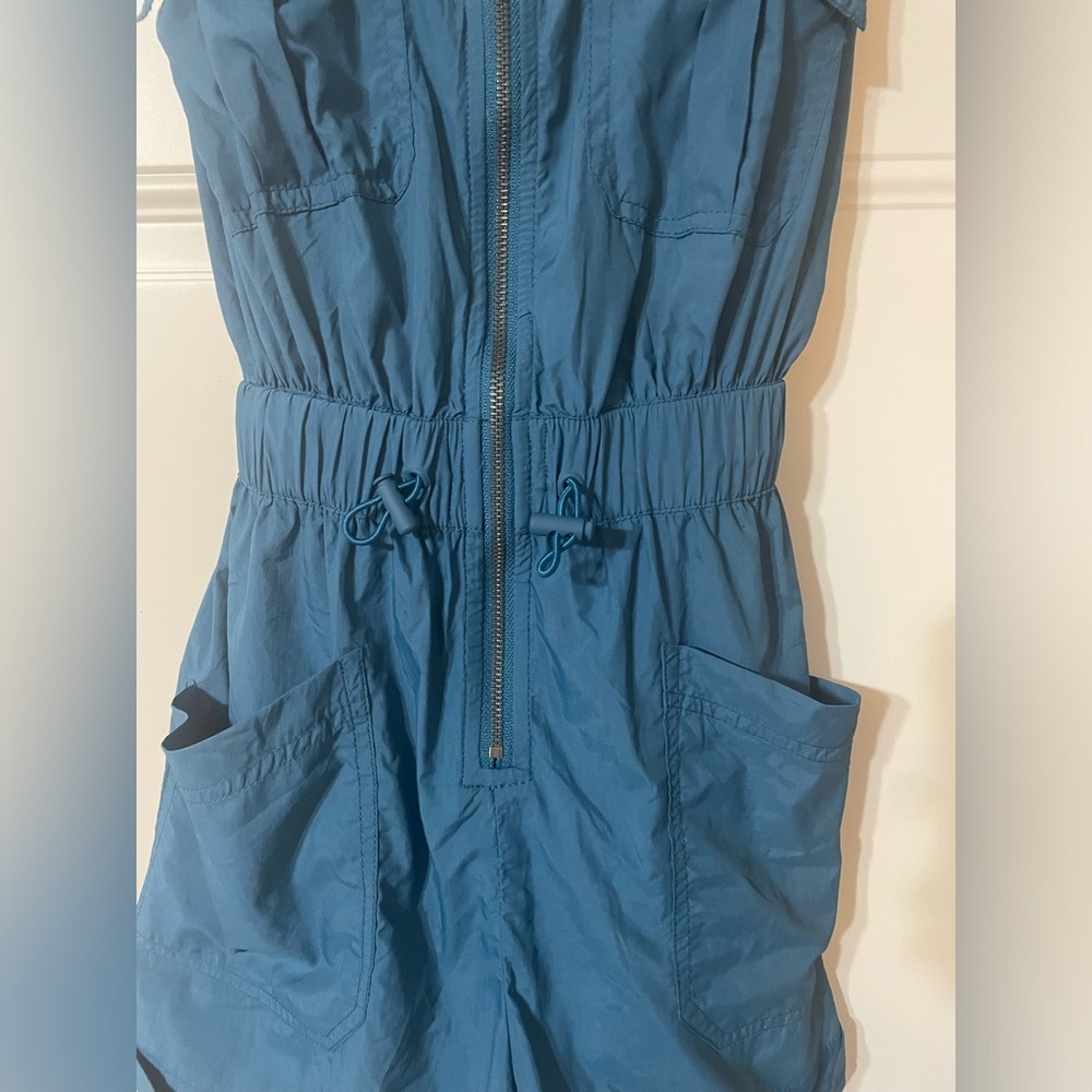 Free People Movement Noiseless Back On Trek Romper $108 Sz XS Blue Teal - Picture 3 of 13